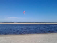 deportes acuaticos en la playa de jaureguiberry