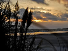 atardecer desde la playa de san luis