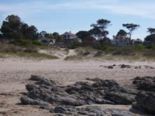 rocas en la playa de santa lucia del este